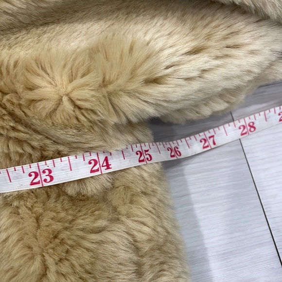 Vintage Northern Lifestyles Canada FunFur (faux fur) Jacket - Picture 14 of 16